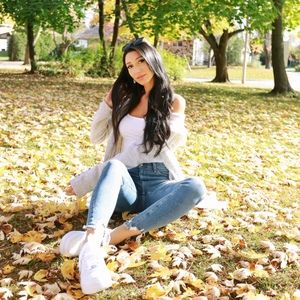 Meet your Posher, Maria